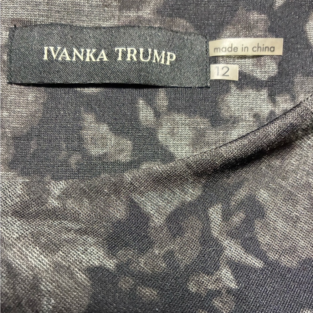 Ivanka Trump Charcoal Floral Midi Dress Body Con Front & Back Zip Size 12 NWOT - Picture 4 of 5